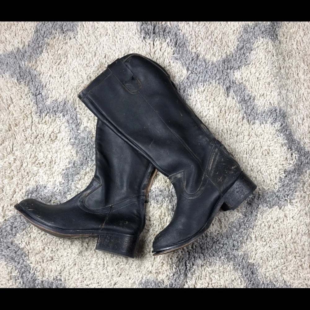 PATRON DISTRESS COW GIRL BOOTS SIZE 7
